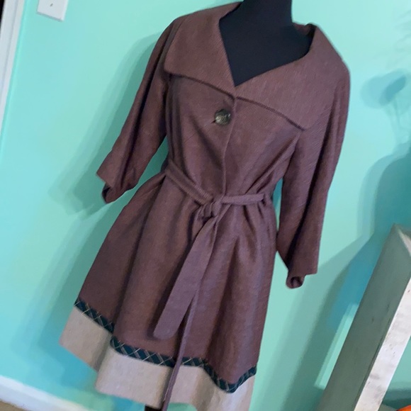BCBGMaxAzria Jackets & Blazers - BCBGMAXARIA Belted Cotton/Linen Coat